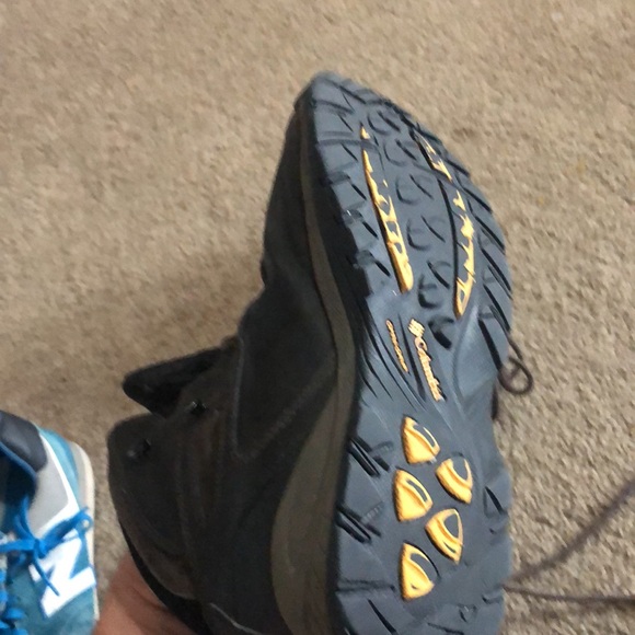 Columbia hiking boot 12 use well still have life in them - Picture 2 of 6